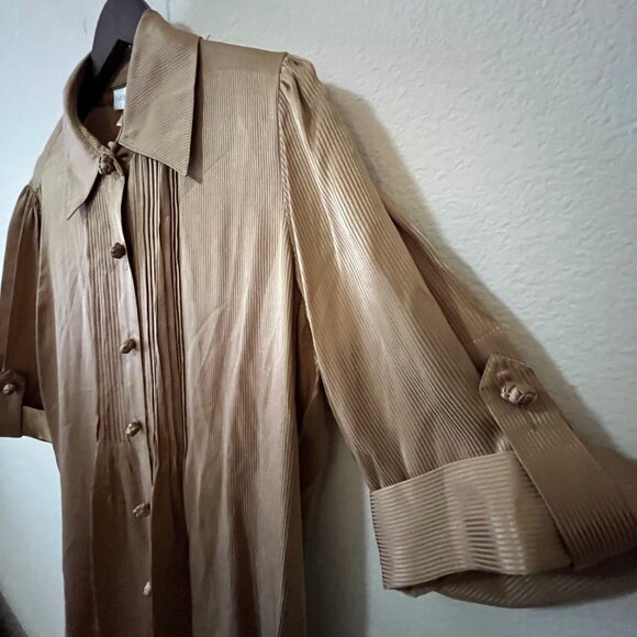 Soft Surroundings Women's 1/2 Roll Tab Sleeve Gold Silk Blouse Button Up SZ S - Picture 5 of 6